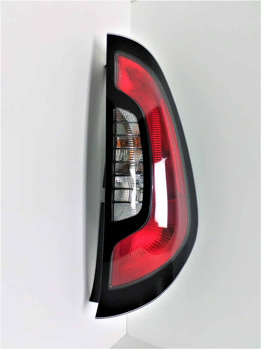 tiffin rv passenger side tail light 5064709